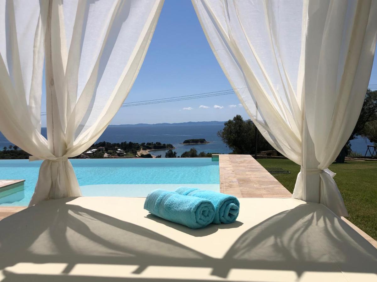 Sithonian Blue Royal Villa Nikiti  Extérieur photo