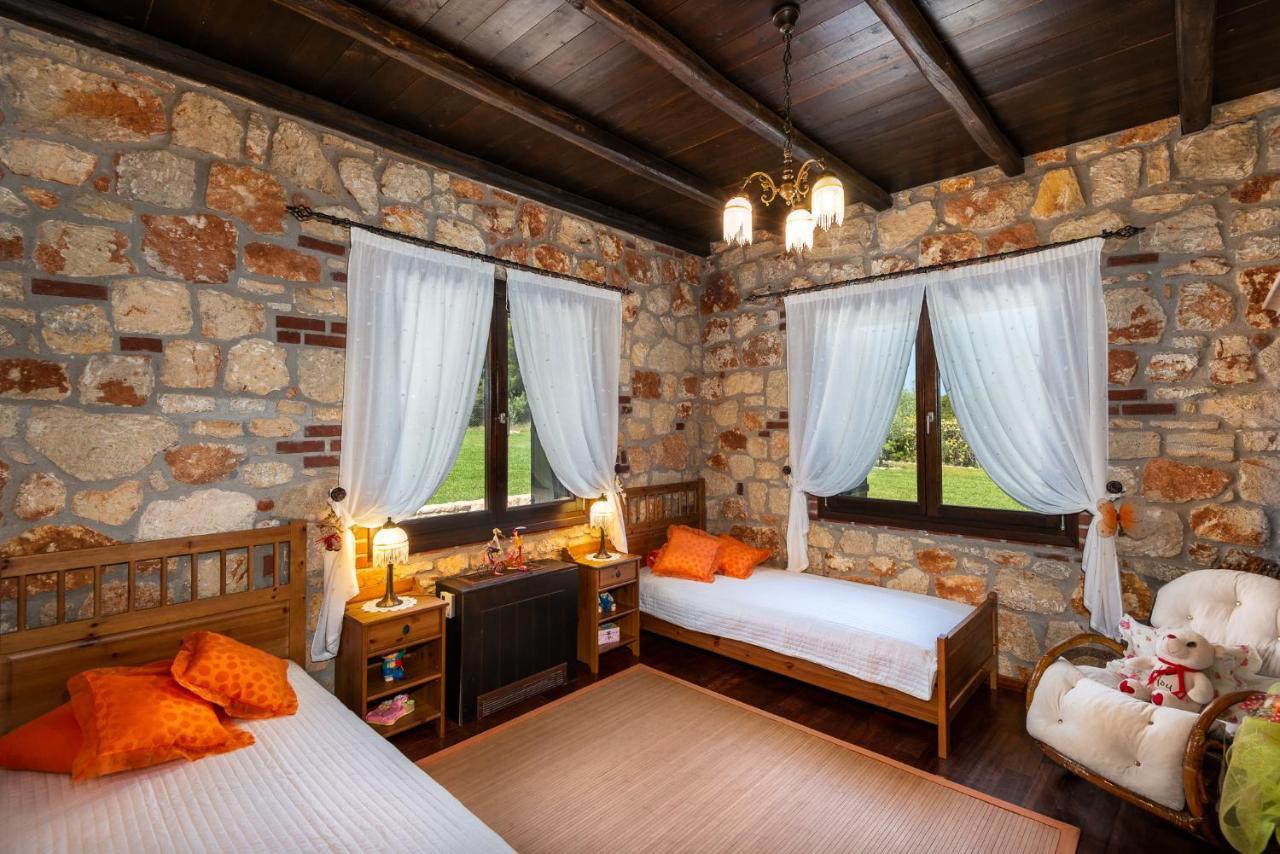 Sithonian Blue Royal Villa Nikiti  Extérieur photo