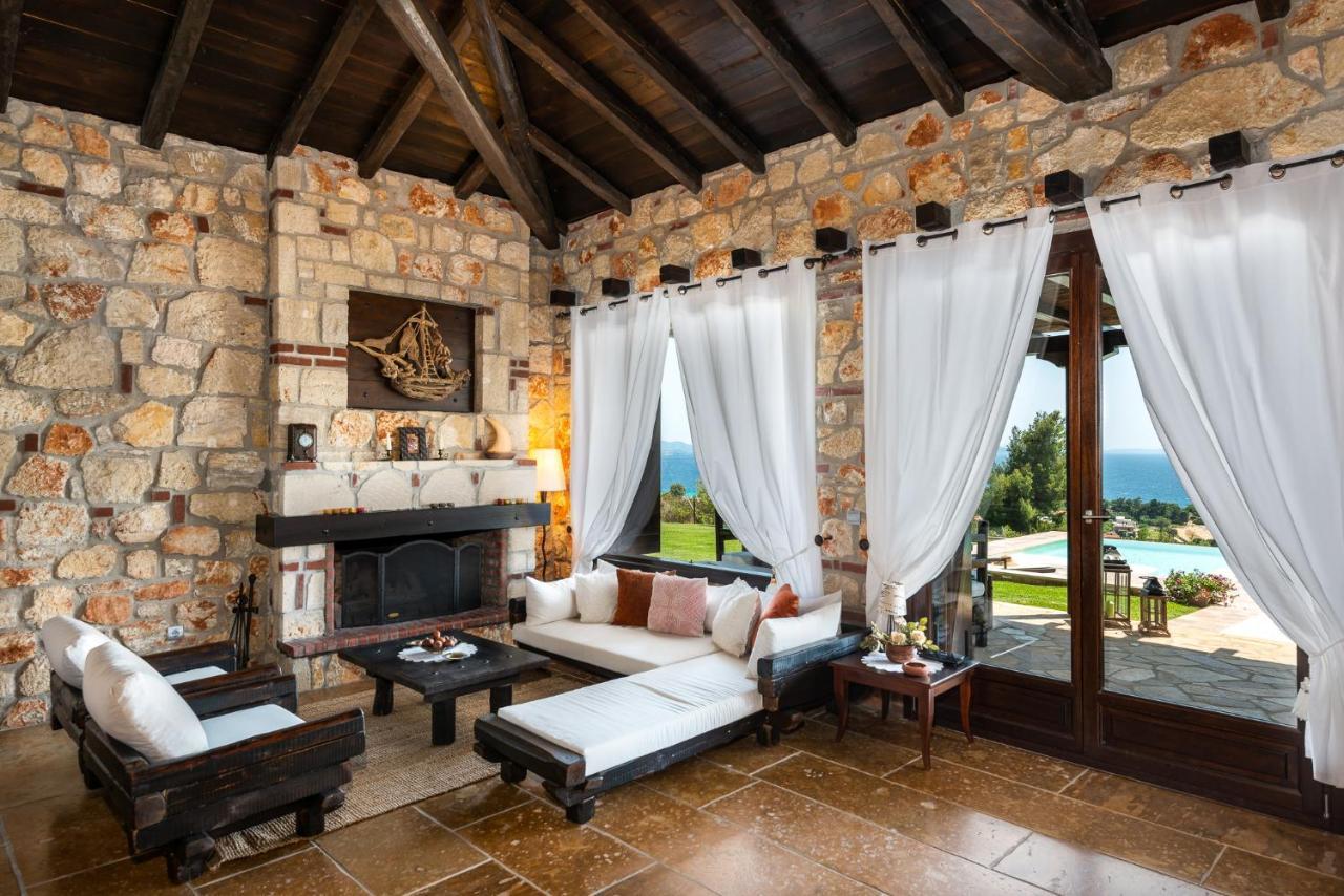 Sithonian Blue Royal Villa Nikiti  Extérieur photo